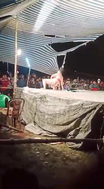 Rand Nude dance video-660