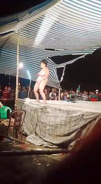 Rand Nude dance video-660