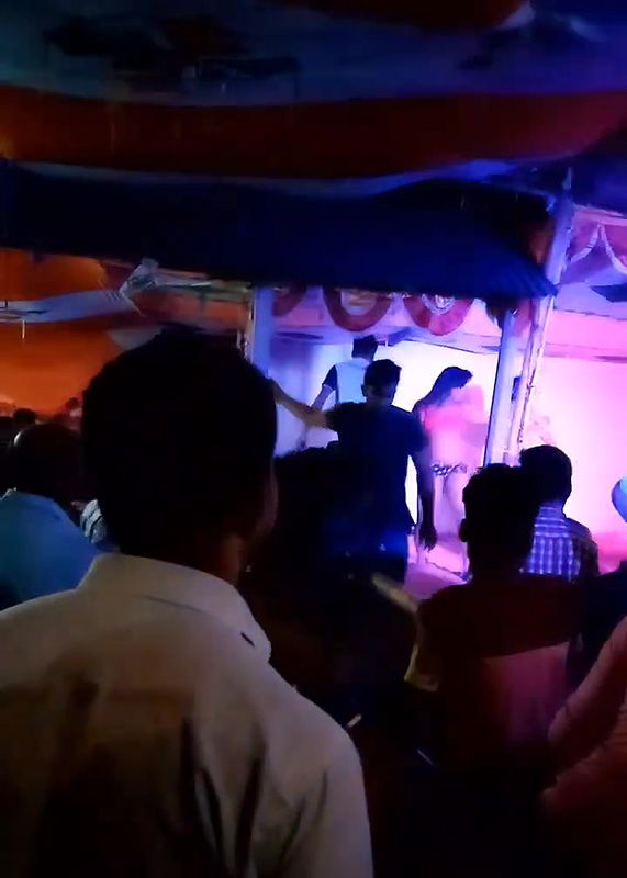 Rand Nude dance video-56