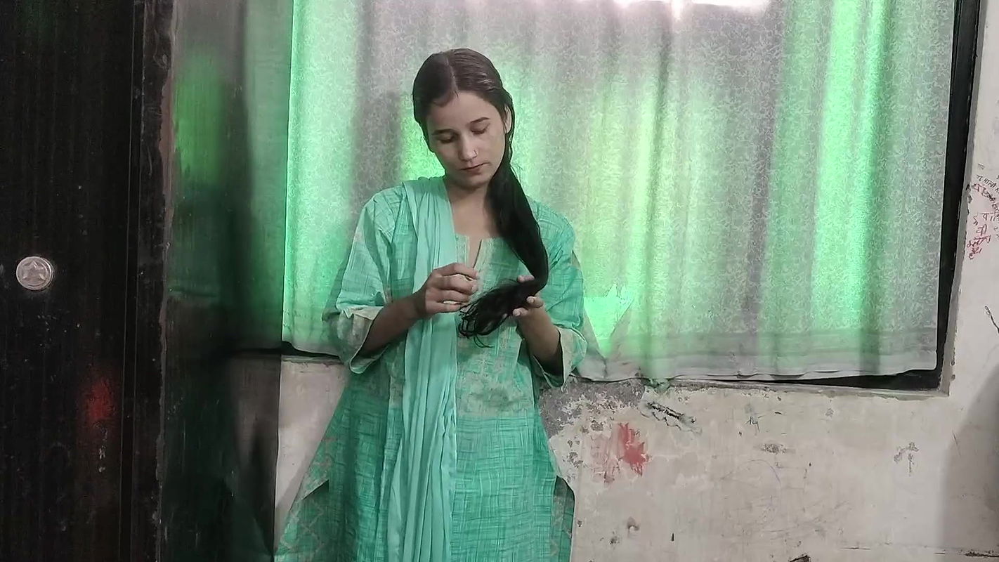 Makan malik ne kiraye ke badle bhabhi ki chut leli