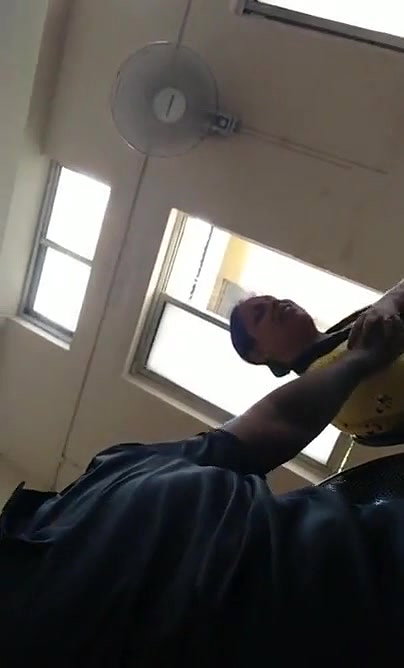 Pressing auntees boobs in waitin roo00m
