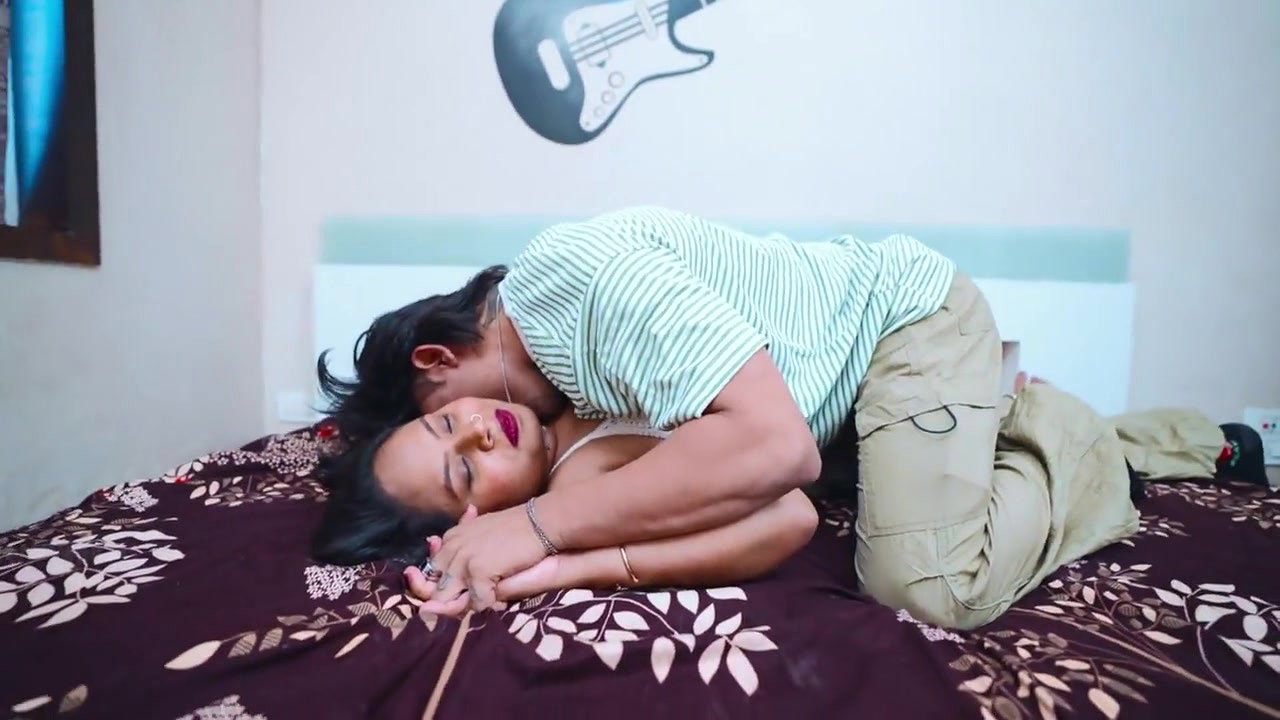 Pyasi Girlfriend 2025 Hindi Uncut-Movies07-1080p