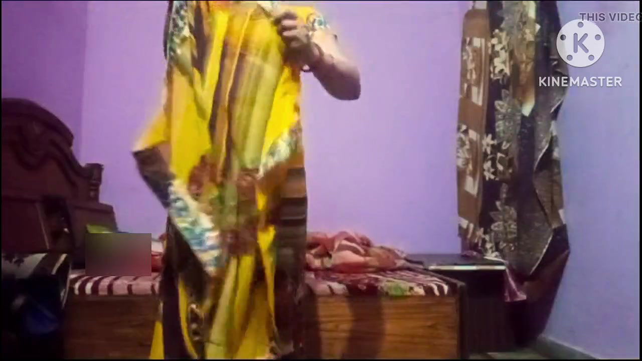 Bhabhi mms viral wear saree for sex and show huge ass