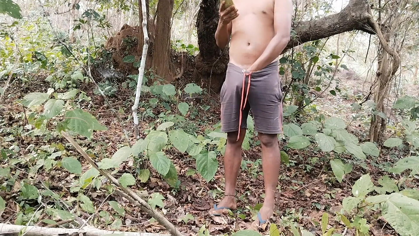 A man was seen a girl in when was work there and he w hardcore fucking her in there place, so she was very happy for happened