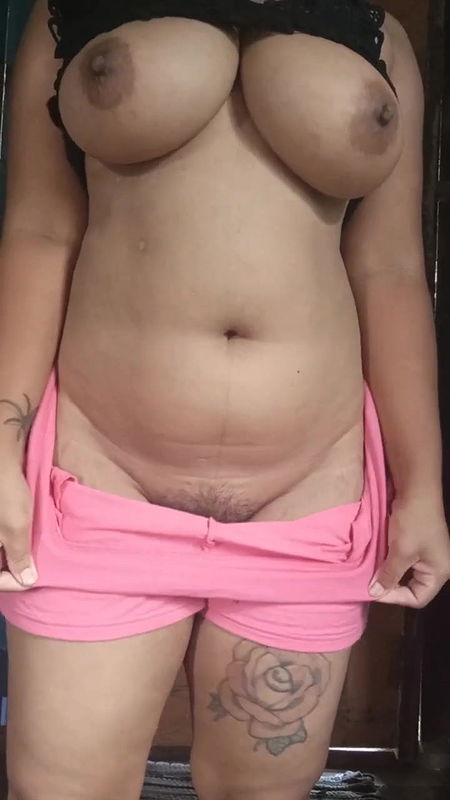 Big boobs youtuber nude