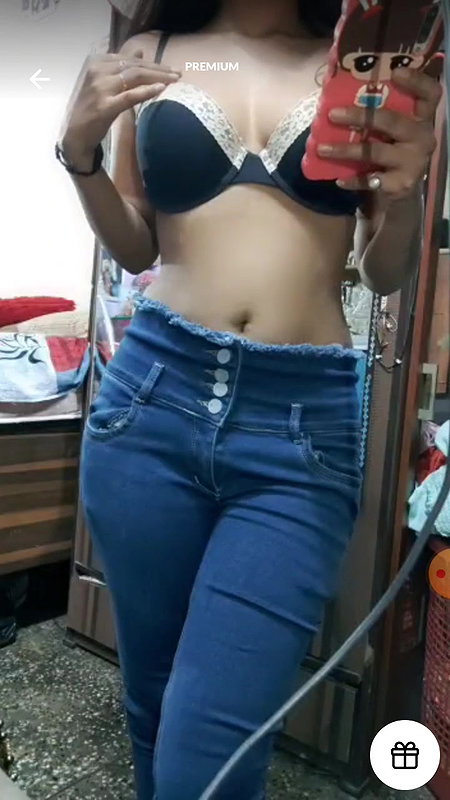 Hot boobs tango star