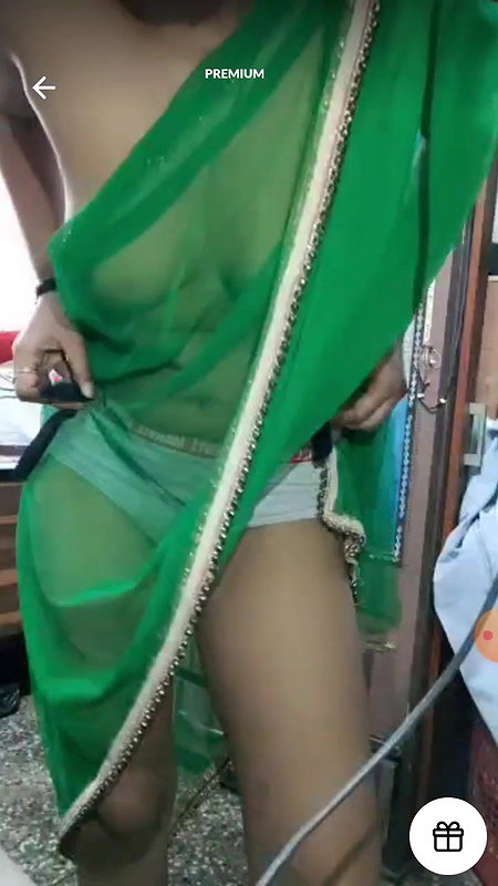 Hot boobs tango star