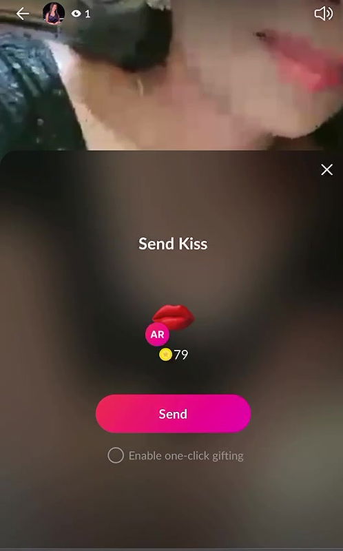 Sought bhabi oepn her sare STRIPCHAT