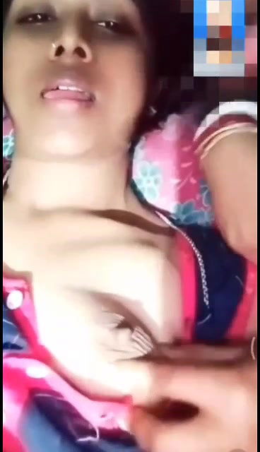 Desi village bhabi fun with smll sister chamet