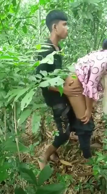 Village Girl Fucking With Young Boy In jungle