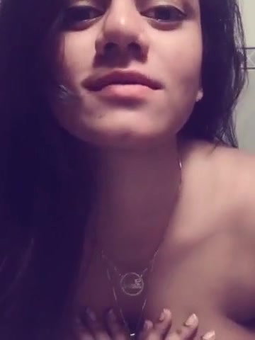 Supr LLankan Beauty Aunty