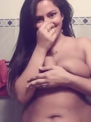 Supr LLankan Beauty Aunty