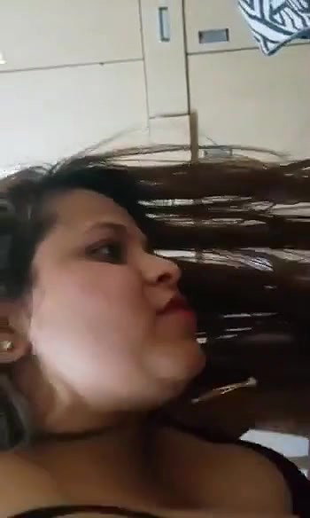 Vdo-1 Desi Rich Mature Beauty bhabhi riding in Driver