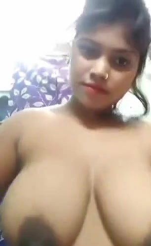 Desi married Bhabhi with HUgeee beauty BOobs