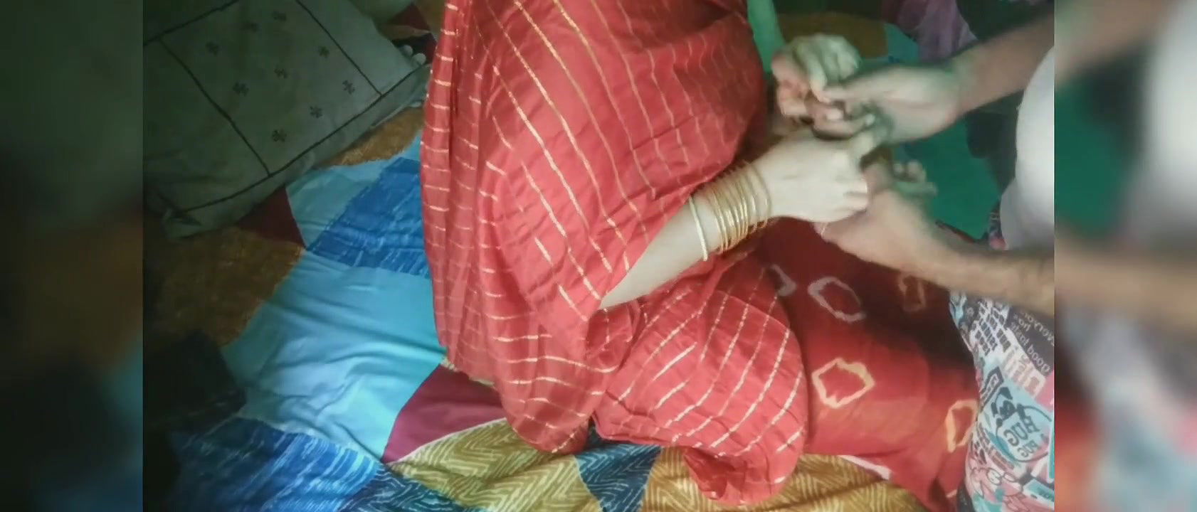 Newly Chachi ko Chut mai ungli karte pakda bhatije ne Chachi ko mast chudai kiya foreplay sex Hindi audio