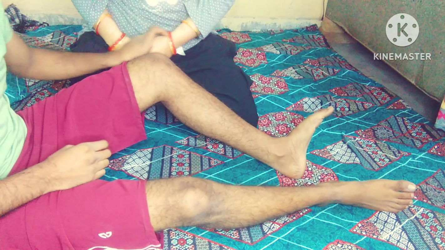 desi stepsis took her stepbro room for a night where he want to sleep with hot teen stepsister in Hindi