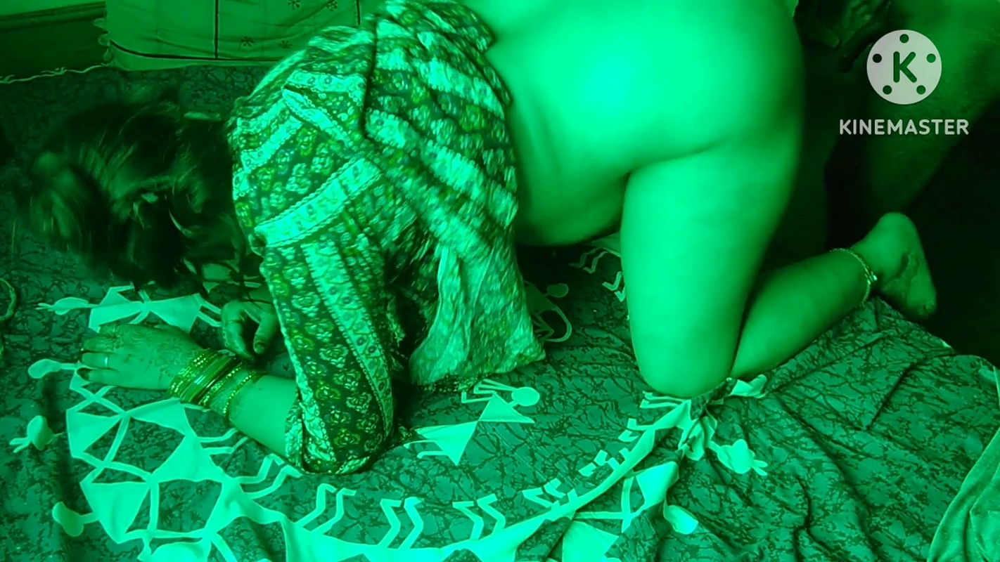 Desi Cute 18+ Girl Very 1st wedding night with her husband and Hardcore sex ( Hindi Audio )