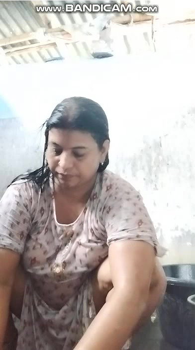 Youtuber bath video 1