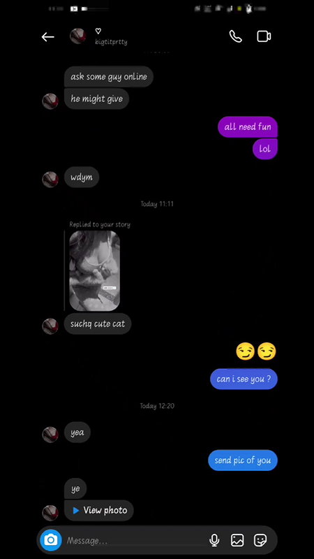 Cute Slim Gf Showing