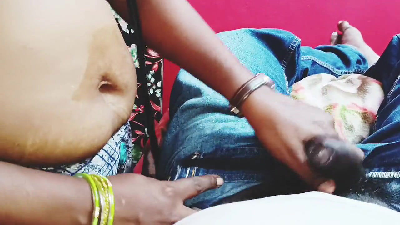 Indian doctor sex. Beautiful Mrs. Doctor cow’s girl fucks the patient. Telugu Dirty conversations.