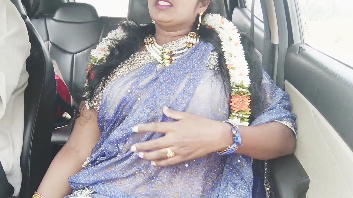Indian car sex Telugu Dirty conversations. Car manner try to fuck Telugu Saree Ciocia.