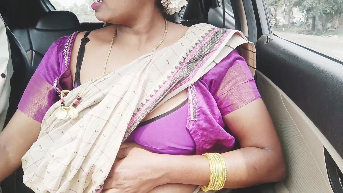 Telugu Macocha and stepson car sex creza dirty conversations.