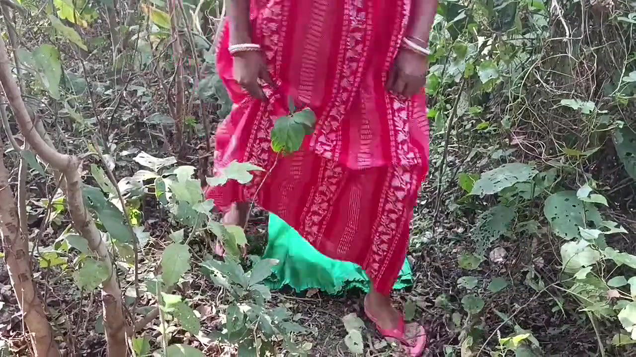 Village Nomita Bhabhi fingering out