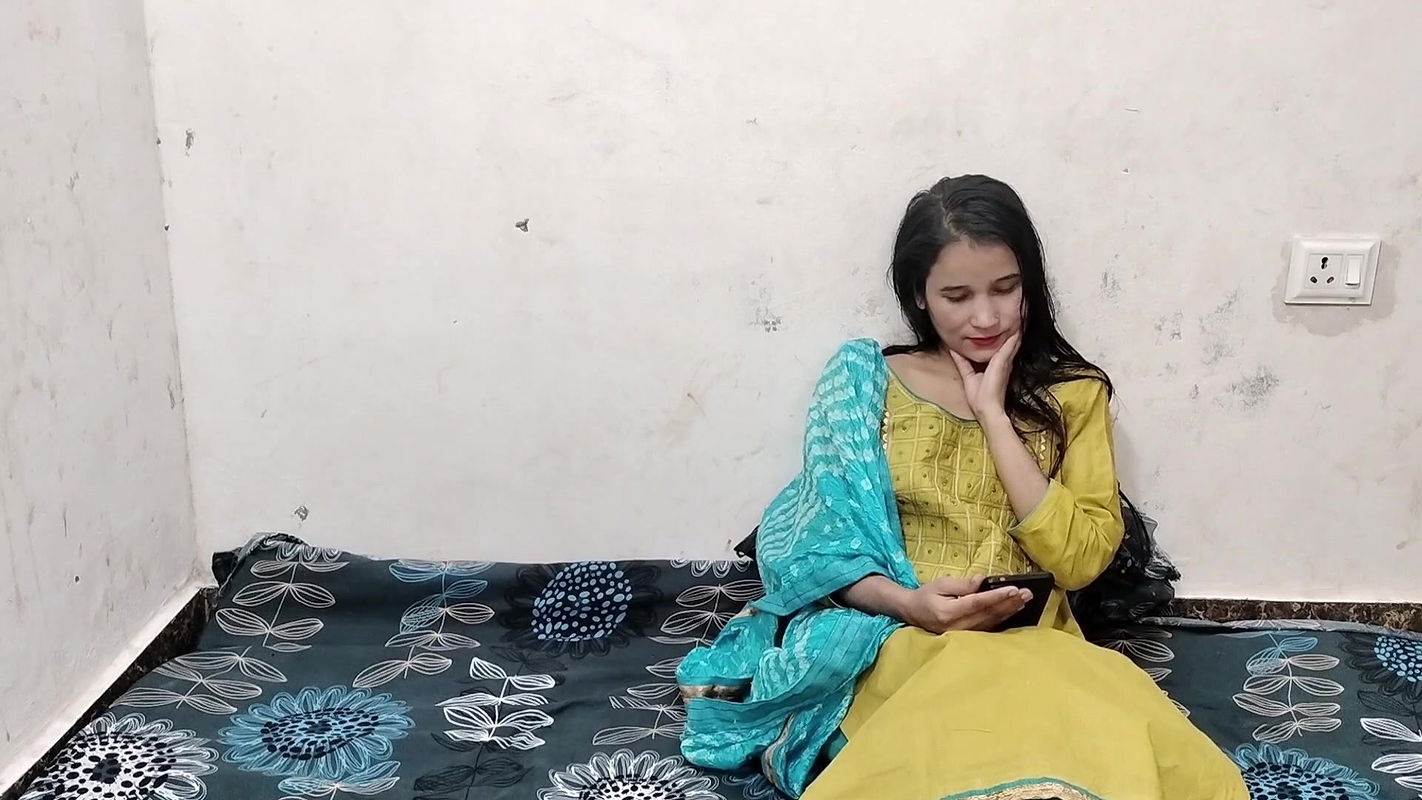 Lady boss ne apne staf ka land apne bur me dlwa liya