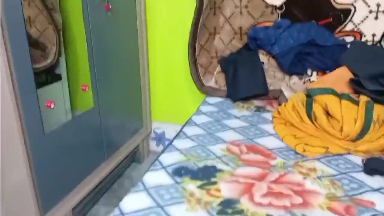 Indian Beautiful Bhabhi in Yellow Color Sari