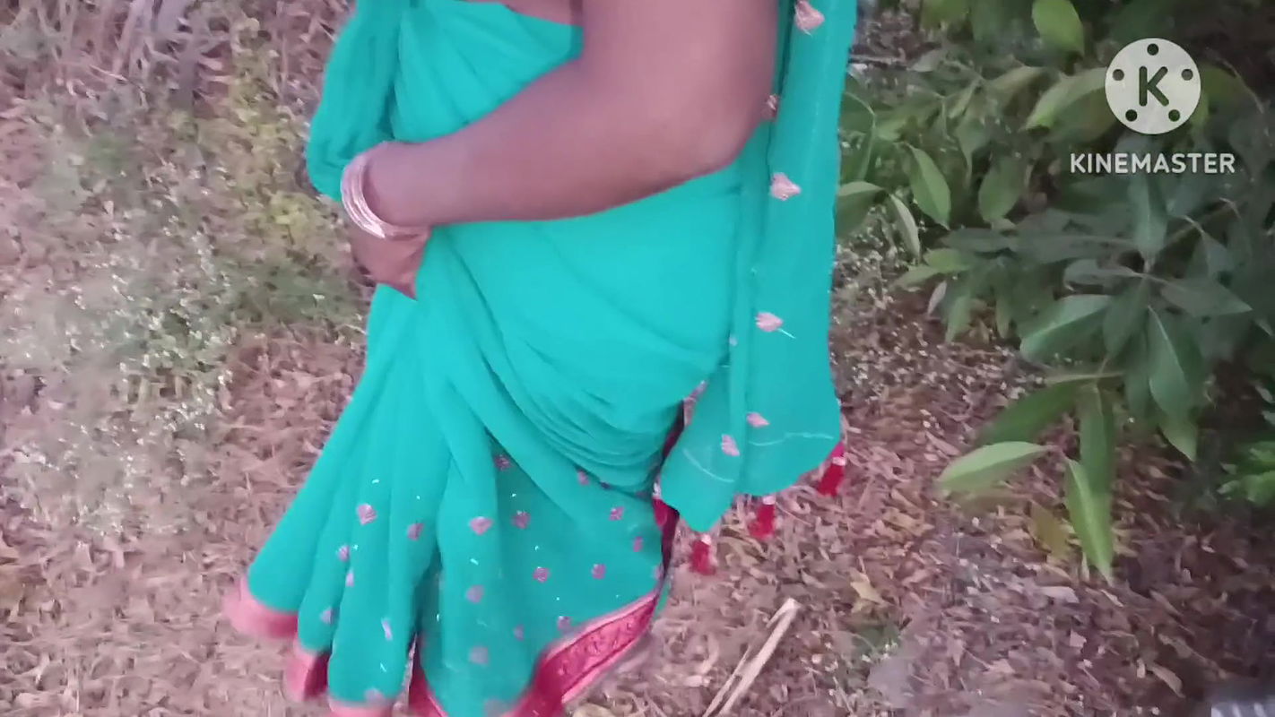 Desi Wife Fuking Outdoor ? Marathi wife Doggy Style fuck big ass