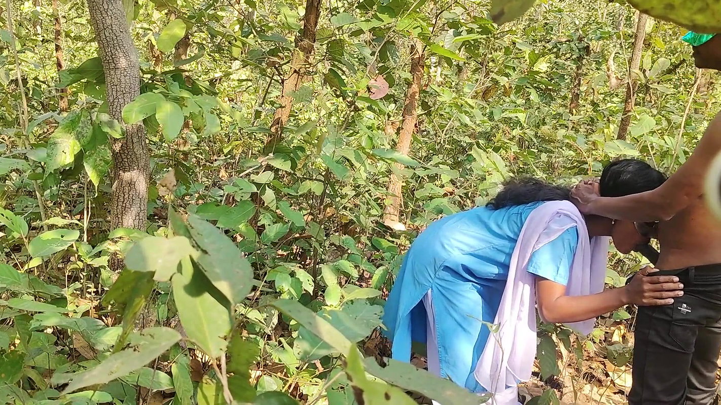 Desi Indian School Girl Ki Jungle Main Mangal