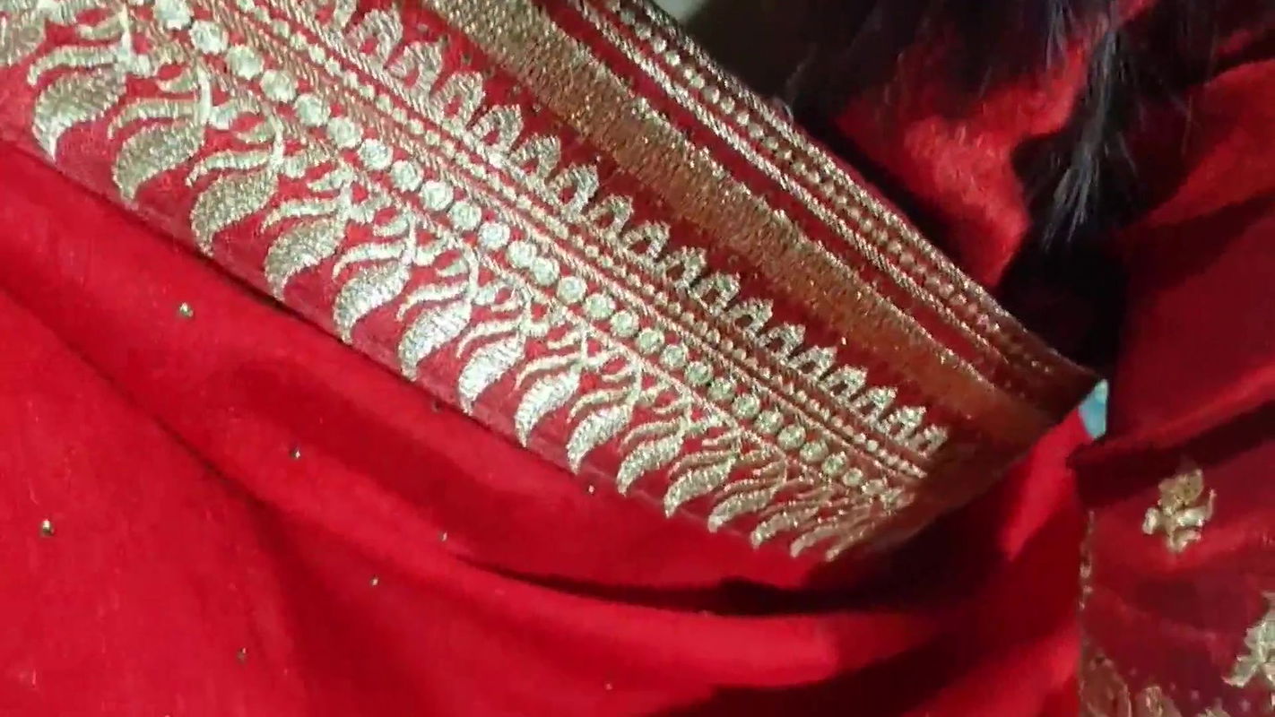 Stepmom ka saree khol diya aur phir chod diya