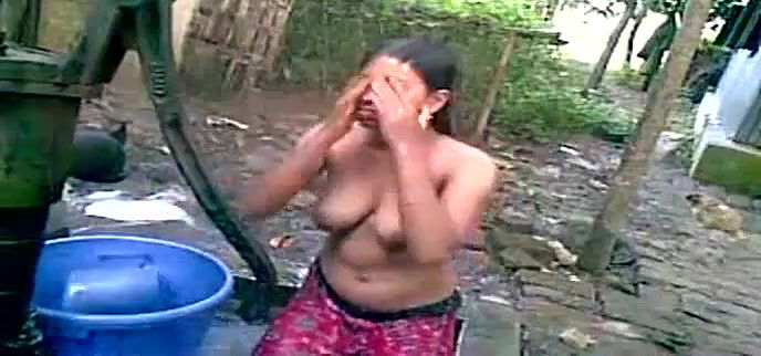 anushka open airhower