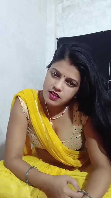 Desi housewife got hard fucked in doggy style with husband