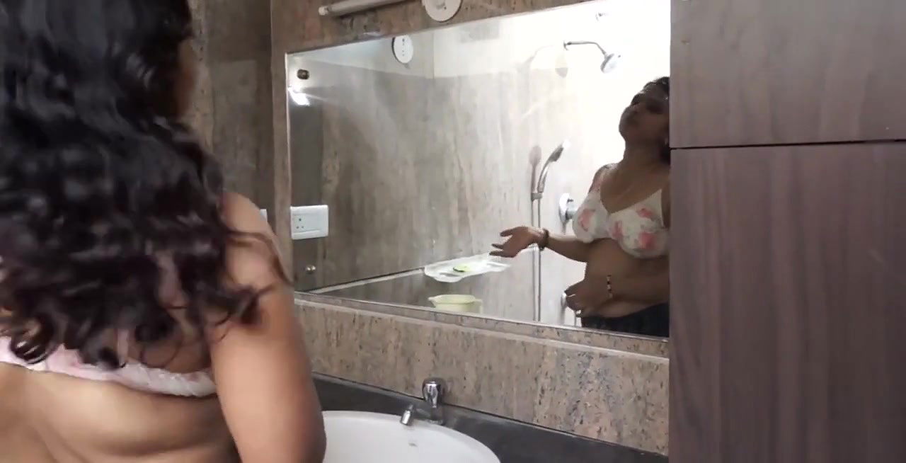 apni bhabhi kaneak peakhow