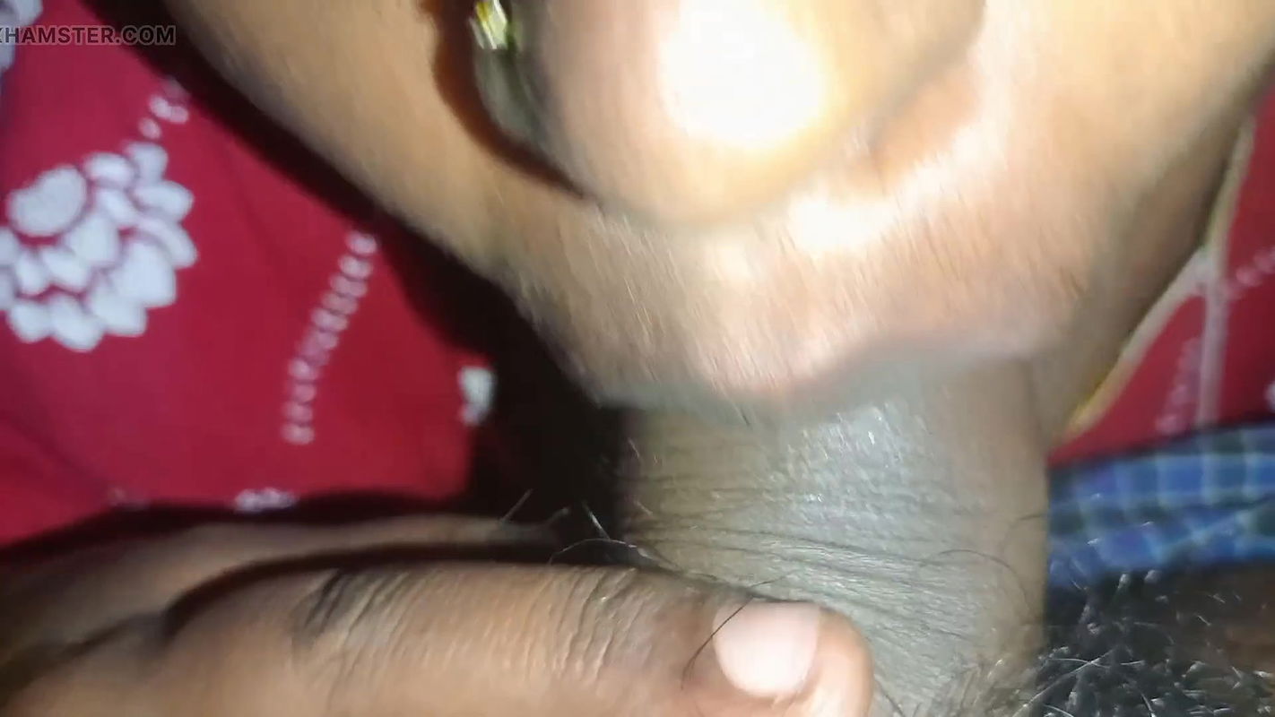 Wife plays on her husband cock tongue tipping and mouthful cum