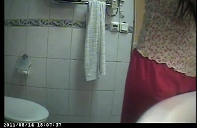 apni cousin ka bathroom mms