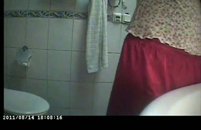 apni cousin ka bathroom mms