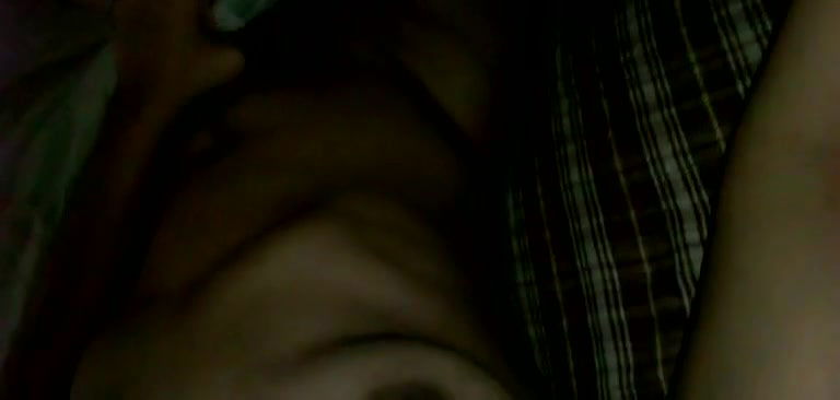 armeena lucknow gf boobs pressed