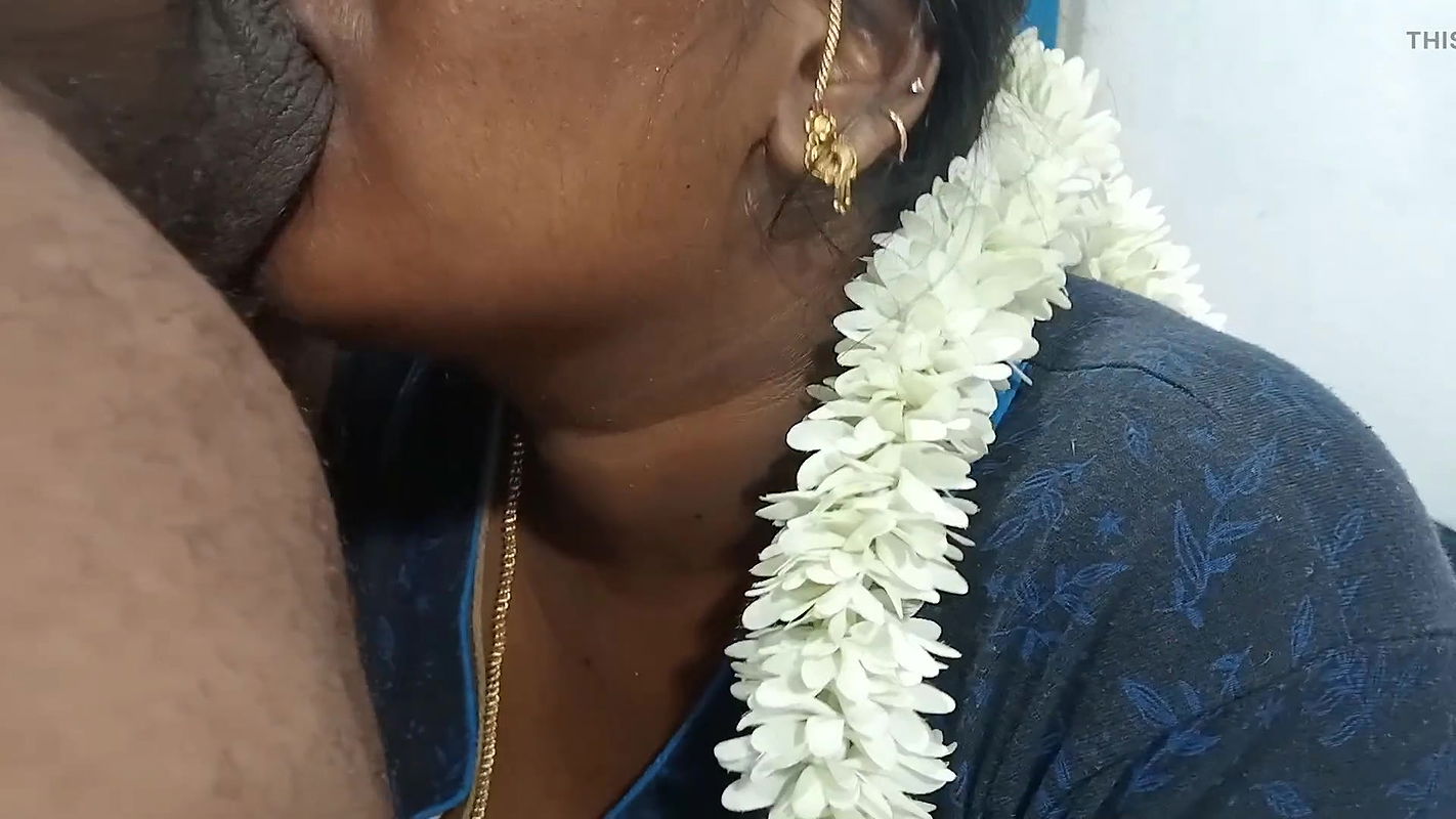 Tamil wife deep sucking