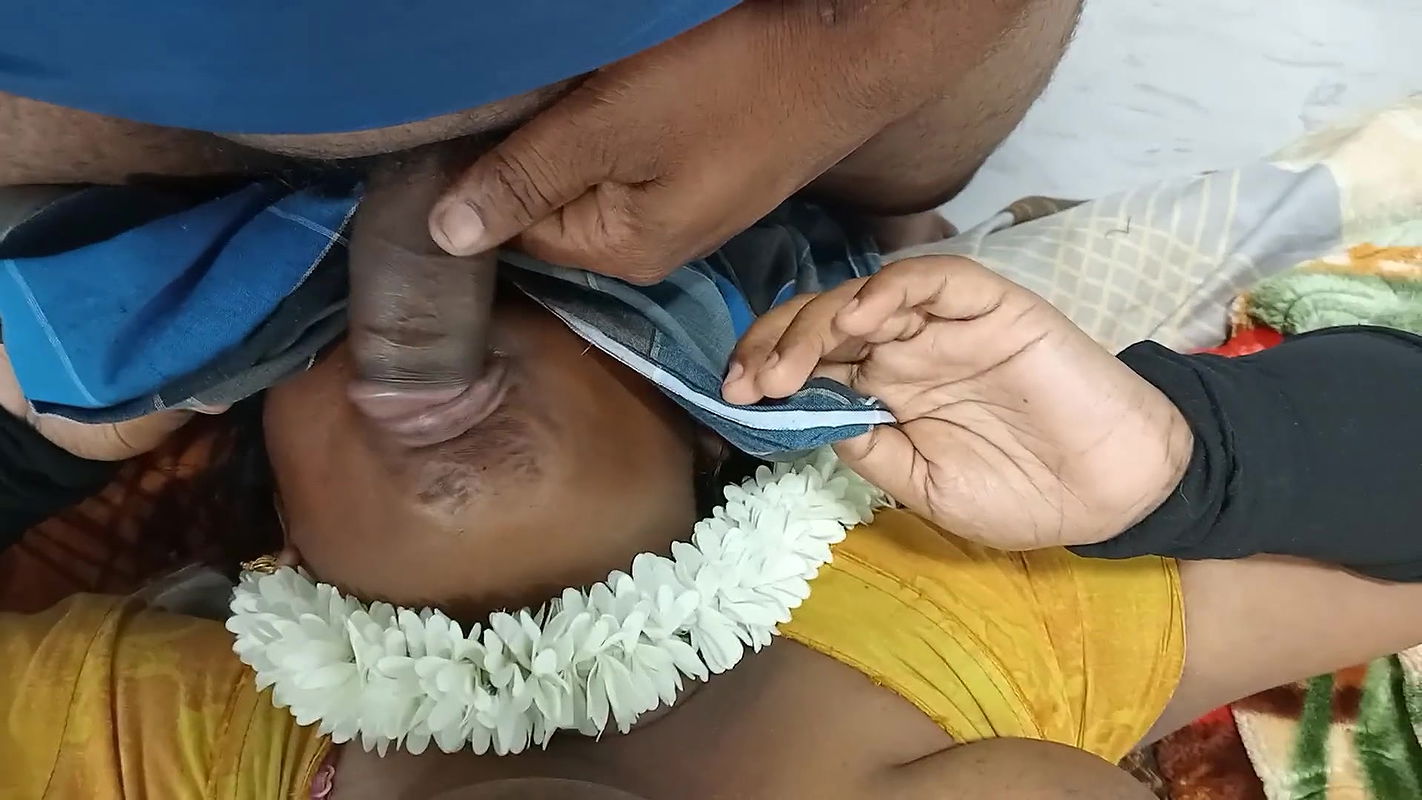 Tamil wife deep mouth fucking for her husband cock