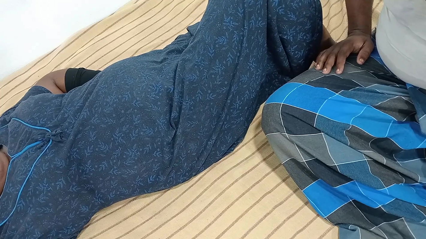 Tamil bhabhi hot sucking her dever cock and creampie fucking for Lotus position