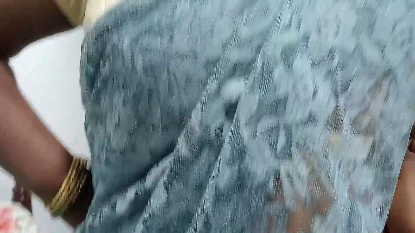 Tamil bhabhi asking for help her Devar he demand on cock sucking finally I did suck and cum in mouth