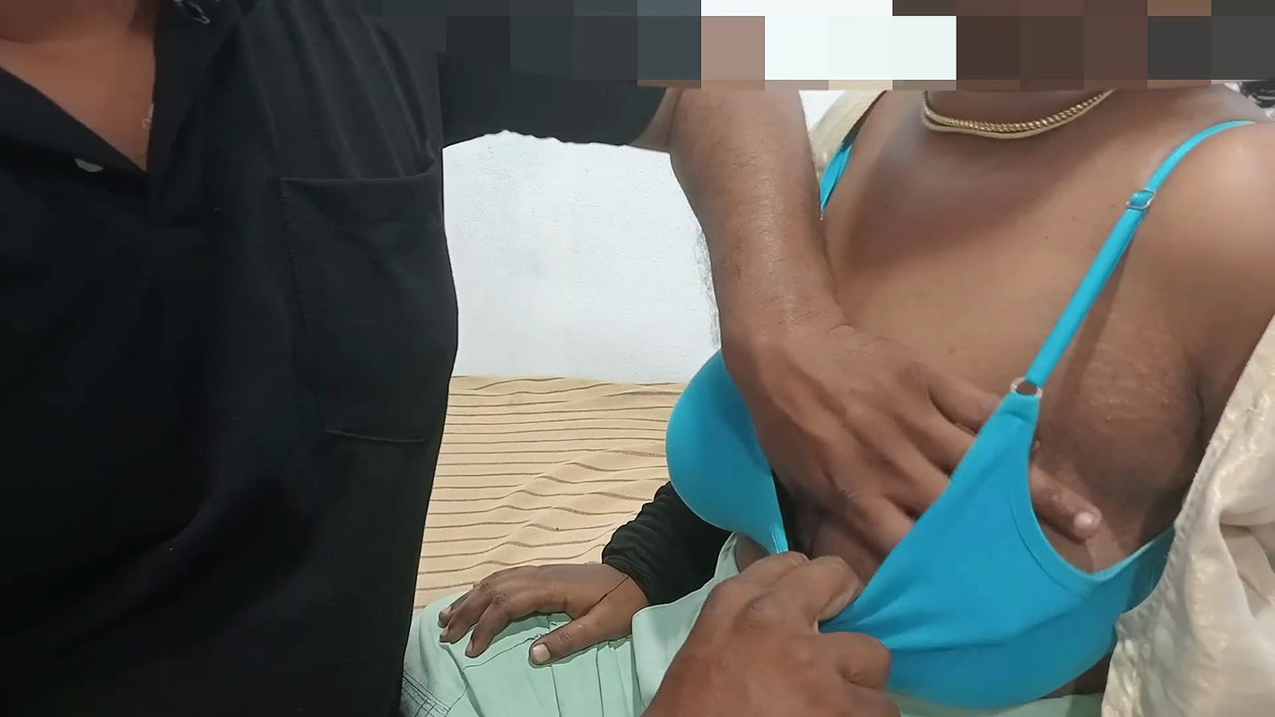 Tamil Amateur Couples Really enjoyed kissing boobs sucking and nice cock sucking