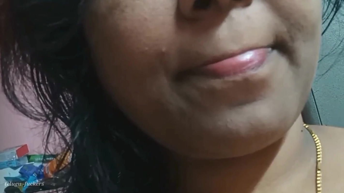 Tami ponnu boobs showing in bathroom for stepbrother natural beauty sexy lips telugu fuckers