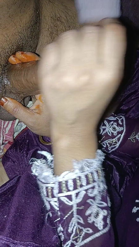 Sexy White Girl Is Dripping Wet After Squirting For BBC