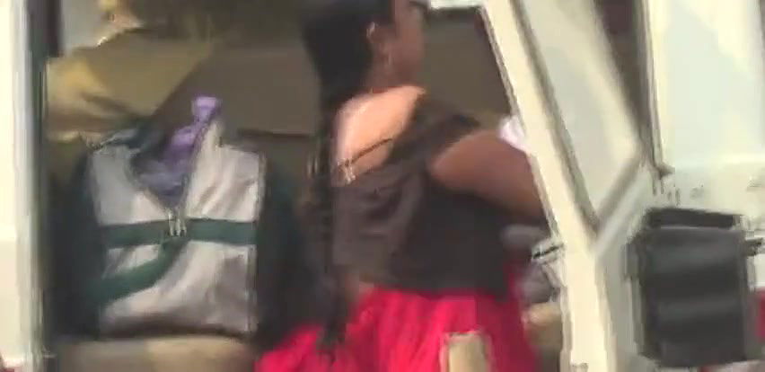 aunty changing bra at pilgrimage