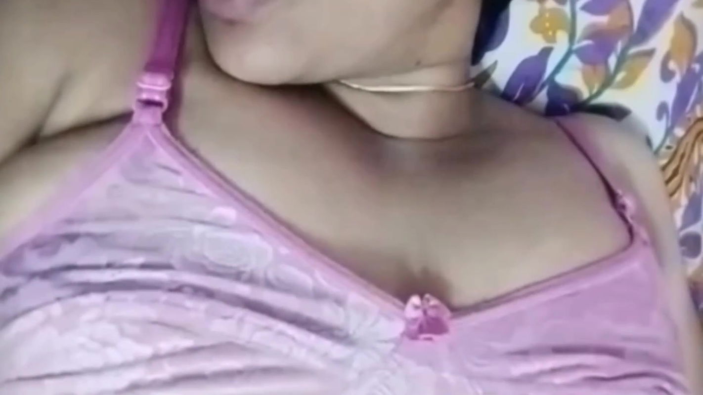 My lover big natural boobs showing for stepbrother telugu lanja sandlu kasiga pisukuthundhi tight puku telugu fuckers