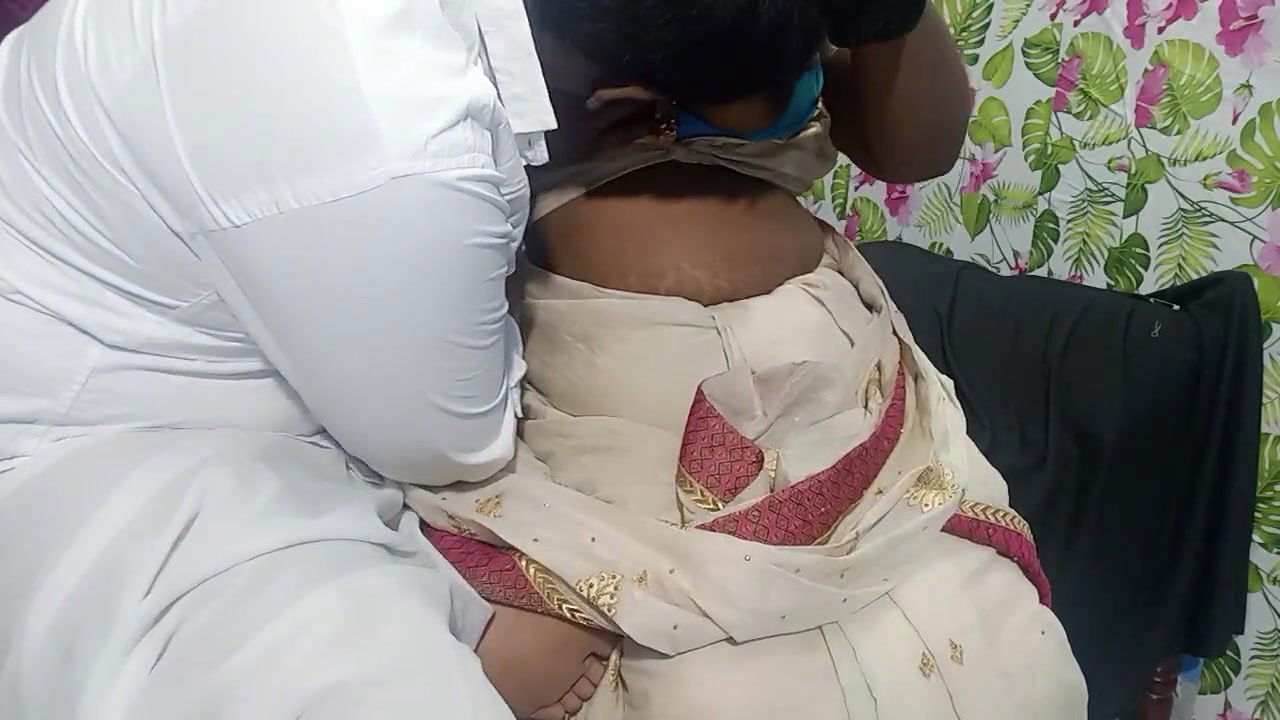 MARUMAGALUM MAAMANARUM Desi young wife seduced her father in law cheating
