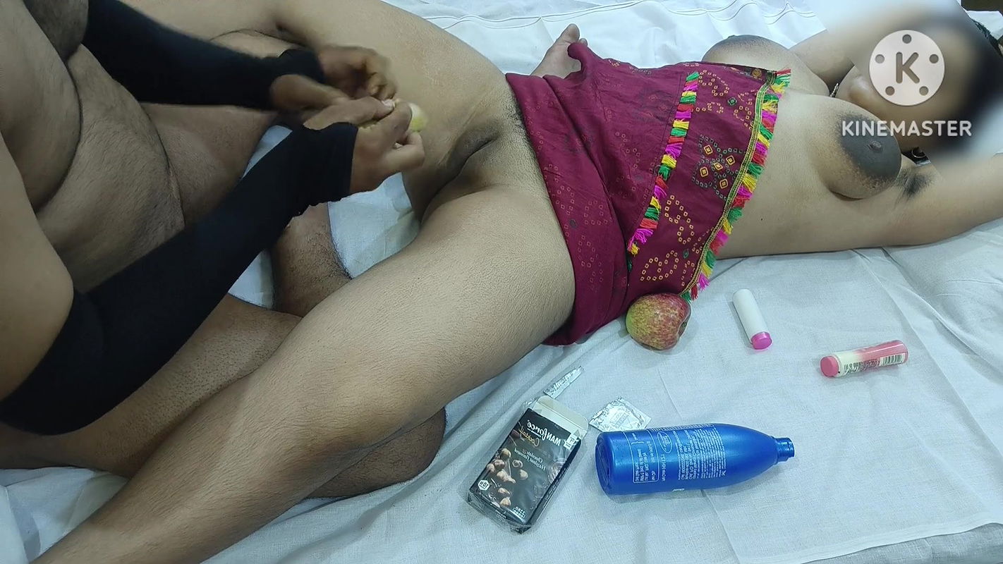 Inserting bottle banana into Indian girl pussy